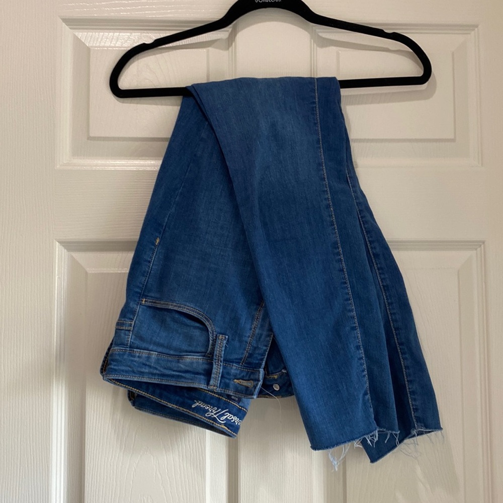 Universal thread jeans